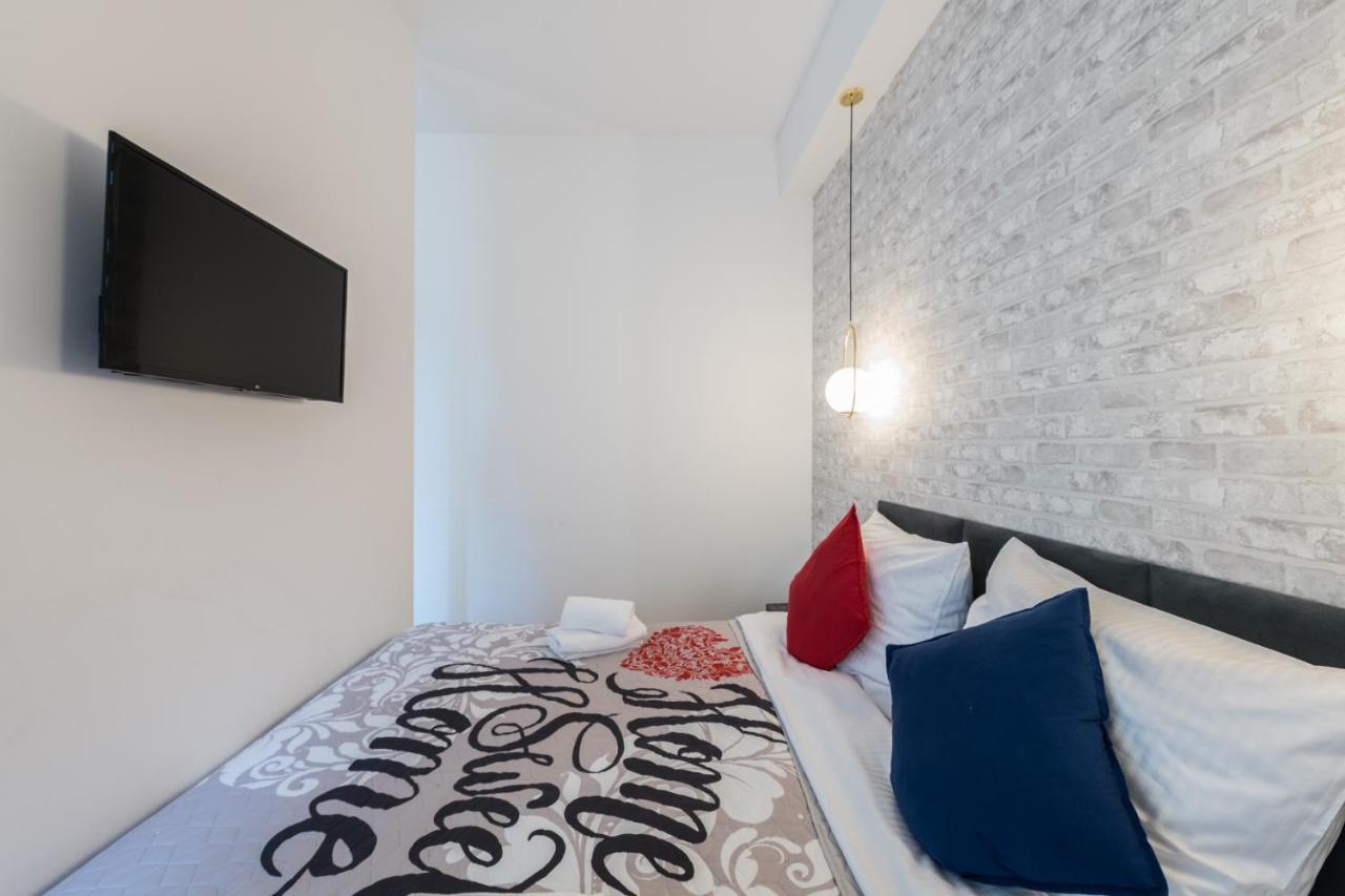 Kazimierz Old Town Apartments Krakow Bagian luar foto